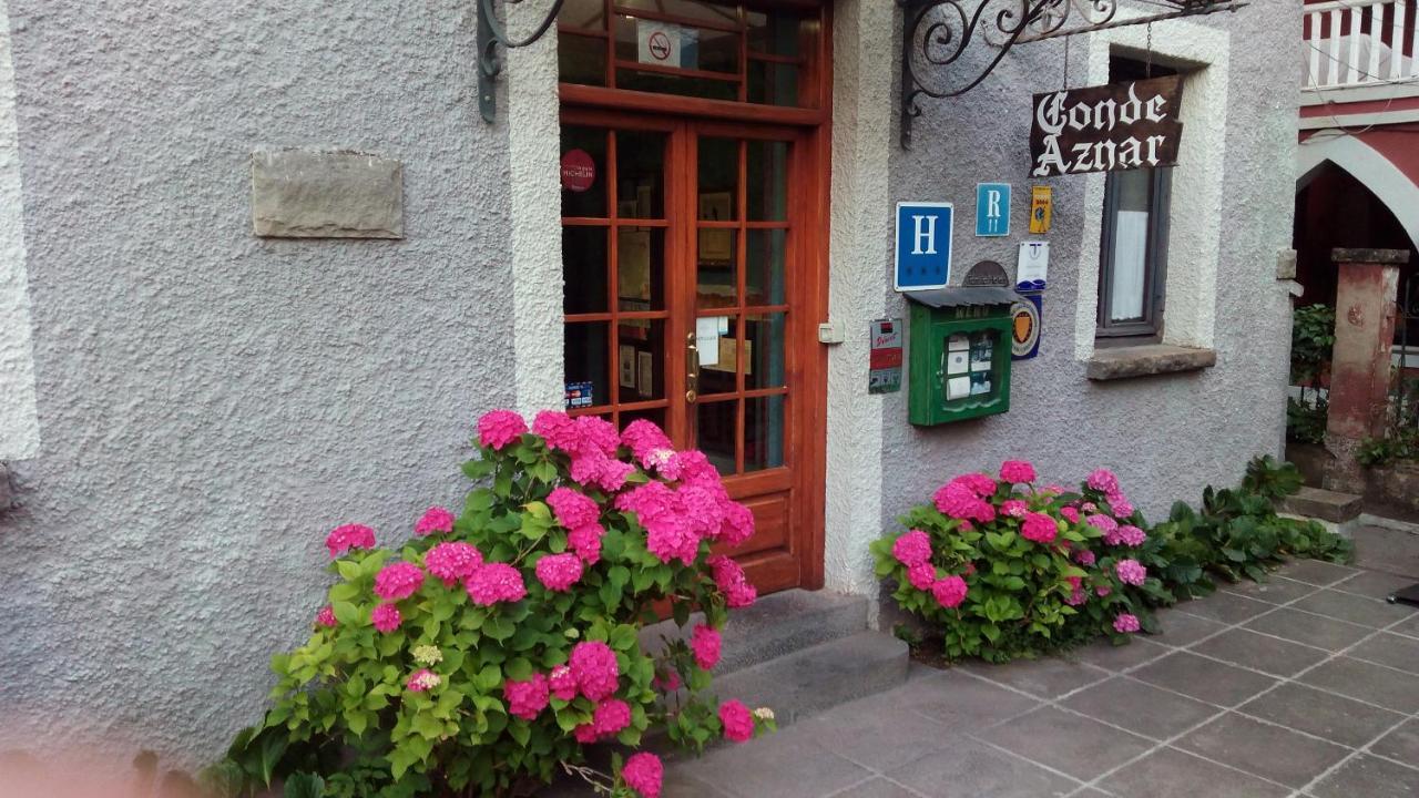 Conde Aznar Hotel Jaca Exterior foto